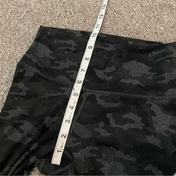Fabletics PowerHold Green Camo Camouflage Crop Athletic Athleisure Leggings - Picture 7 of 9